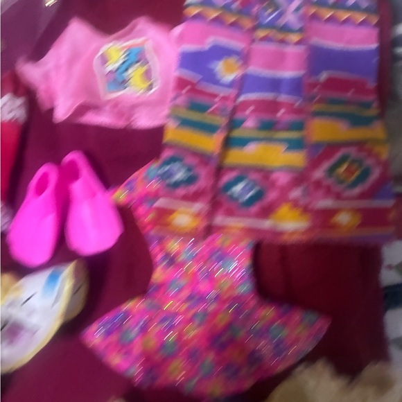 Vintage 1990 Barbie lunchbox with vintage Barbie Clothes - Picture 3 of 8